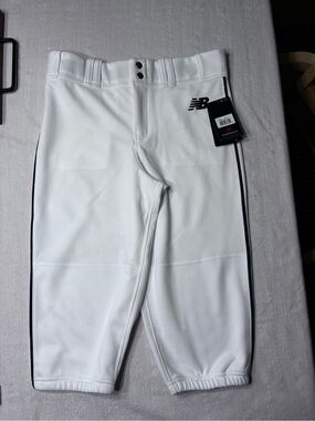 New Balance Men’s White Baseball Pants with Navy Side Stripe Size M